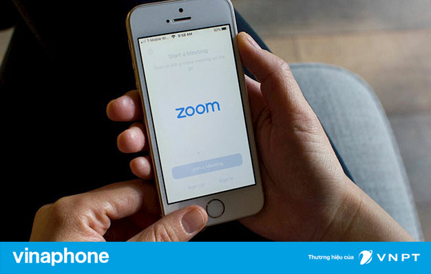 Hướng dẫn cách sử dụng Zoom trên điện thoại cho học sinh